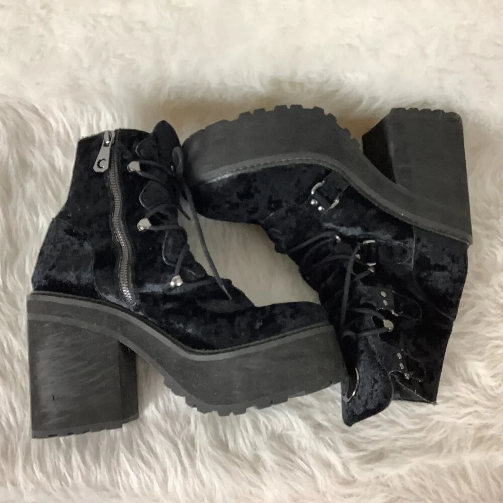 Killstar Black Velvet Broom Rider Platform Boots EU 41 US 10 - Picture 4 of 9